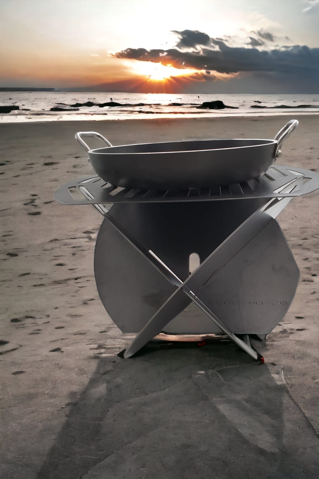 The all-in-one Compact Mini Campers Braai